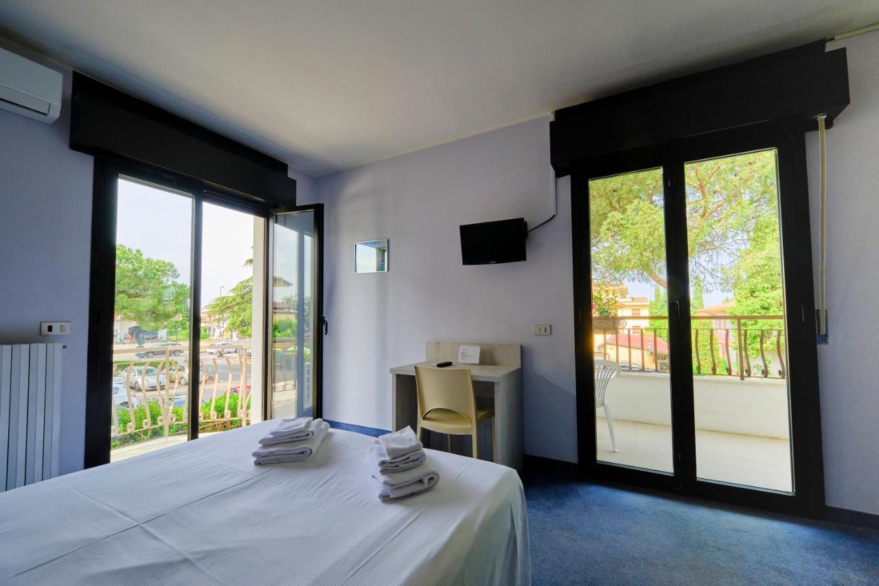 Hotel Vittoria Sirmione Eksteriør bilde