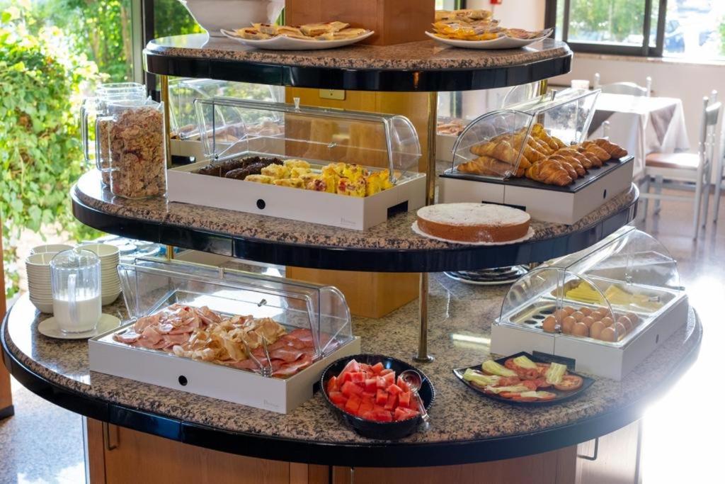 Hotel Vittoria Sirmione Eksteriør bilde